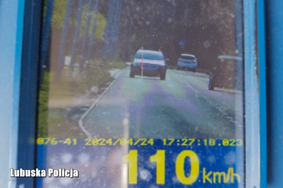 110 km/h w terenie zabudowanym – nieodpowiedzialny kierowca stracił prawo jazdy