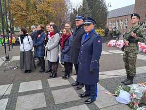 Komendant Powiatowy Policji podczas obchodów Odzyskania przez Polskę Niepodległości.