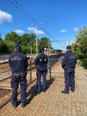 Nowosolscy policjanci wspólnie z funkcjonariuszami Straży Ochrony Kolei, biorą udział w działaniach na terenach kolejowych