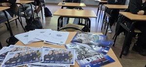 Ulotki informacyjne o handlu ludźmi.