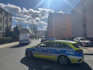 Policjanci w trosce o bezpieczeństwo uczestników Biegu do Pustego Grobu.